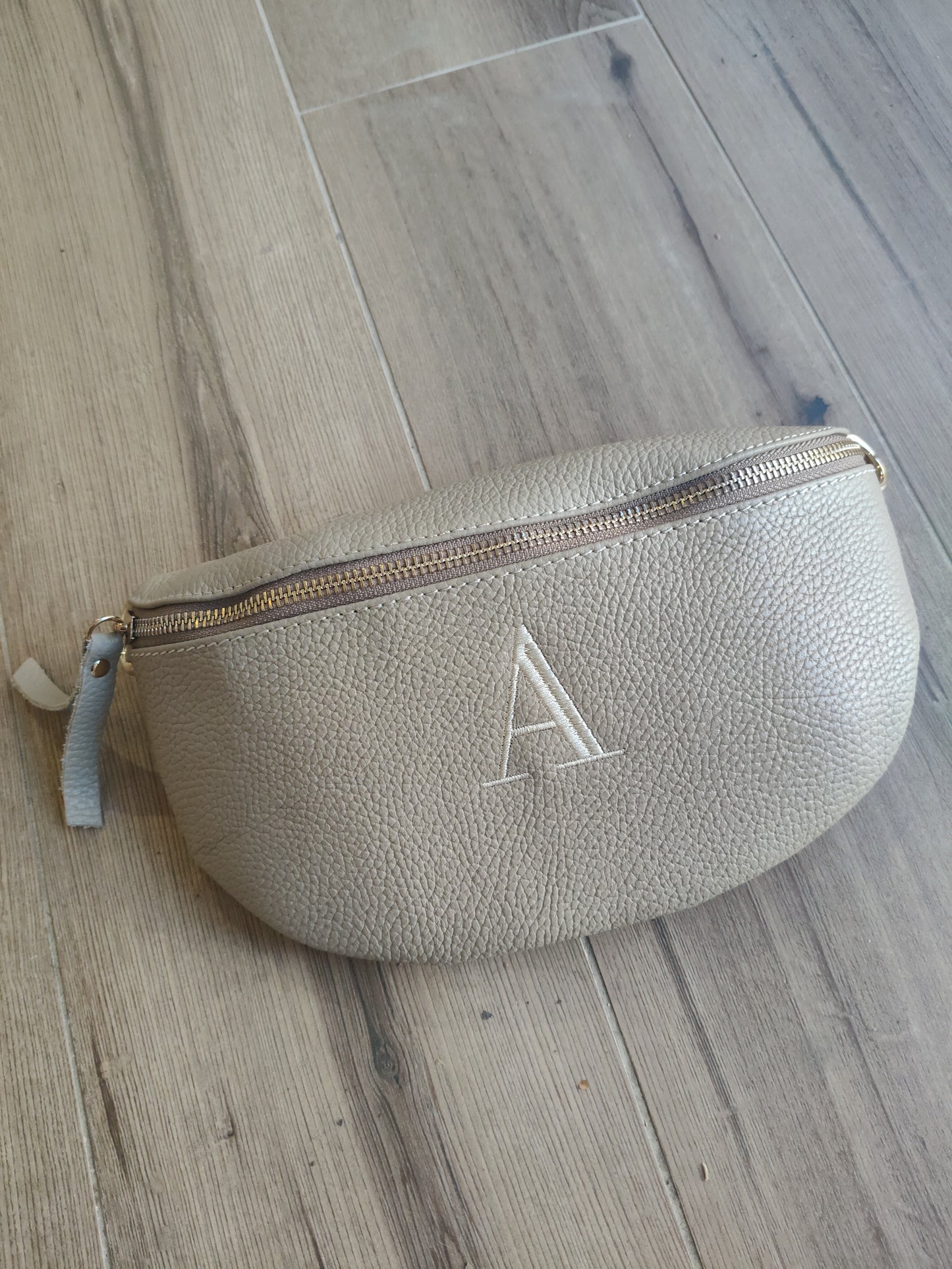 Riñonera/bandolera PIEL (PERSONALIZACIÓN GRATUITA)