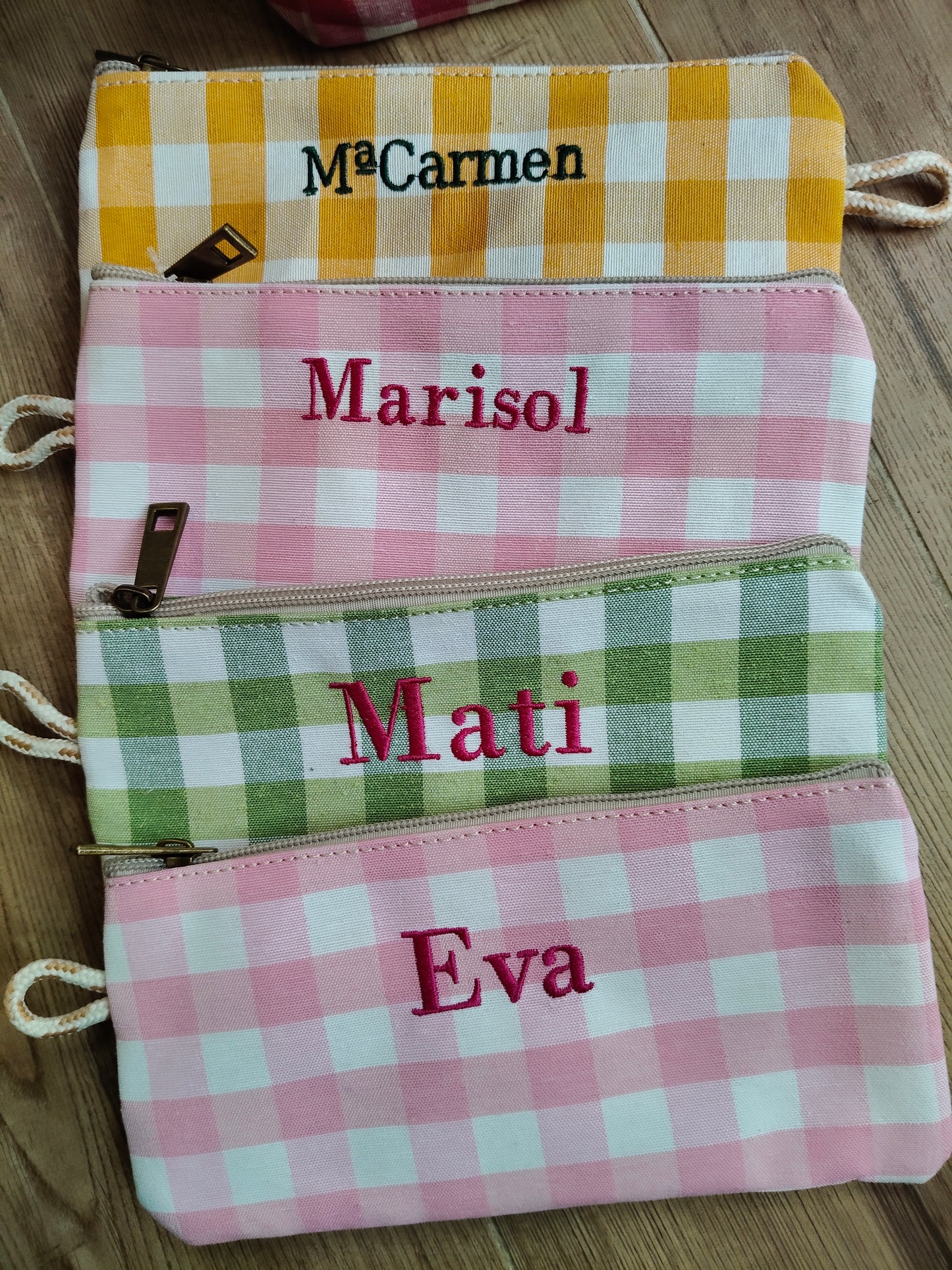 Estuche cuadros (Personalización gratuita)