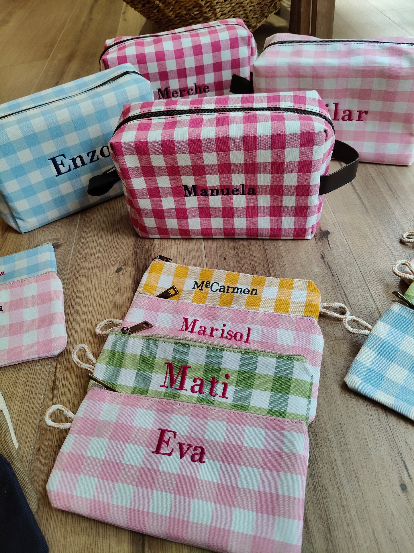 Estuche cuadros (Personalización gratuita)