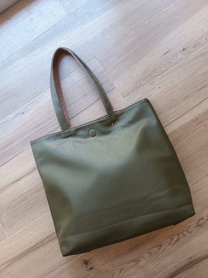 Bolso reversible taupe y verde militar