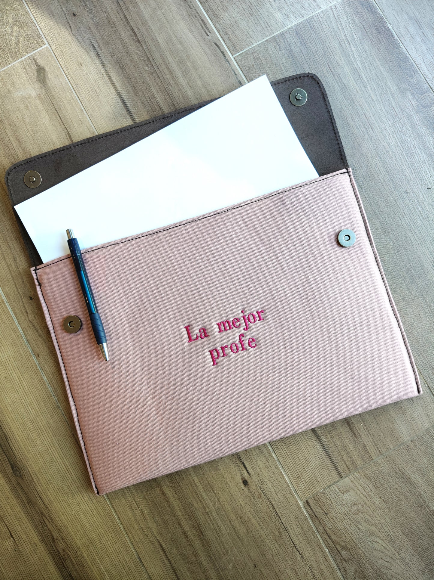 Portadocumentos de piel personalizable