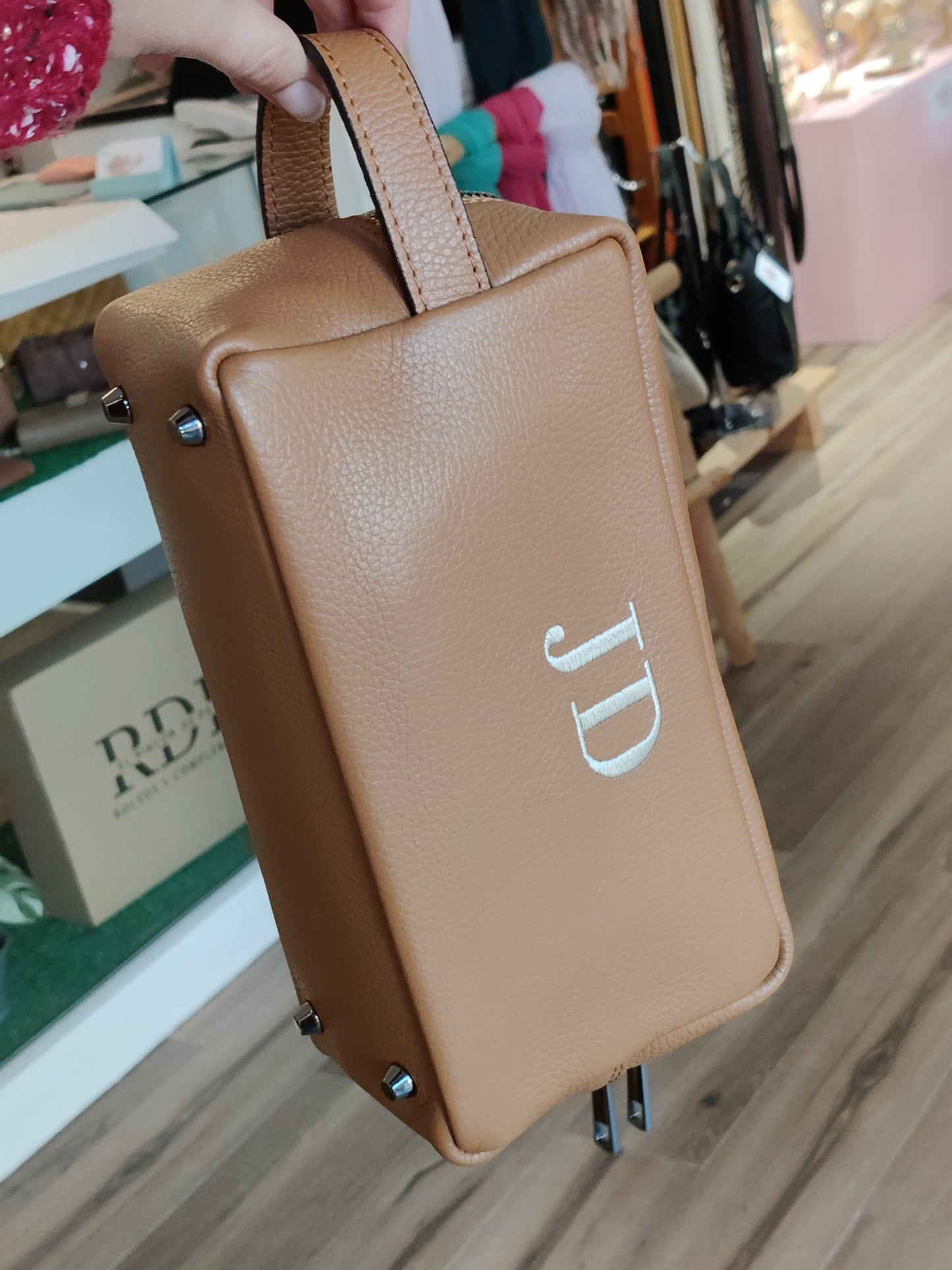 Neceser de mano en piel unisex (PERSONALIZACIÓN GRATUITA)