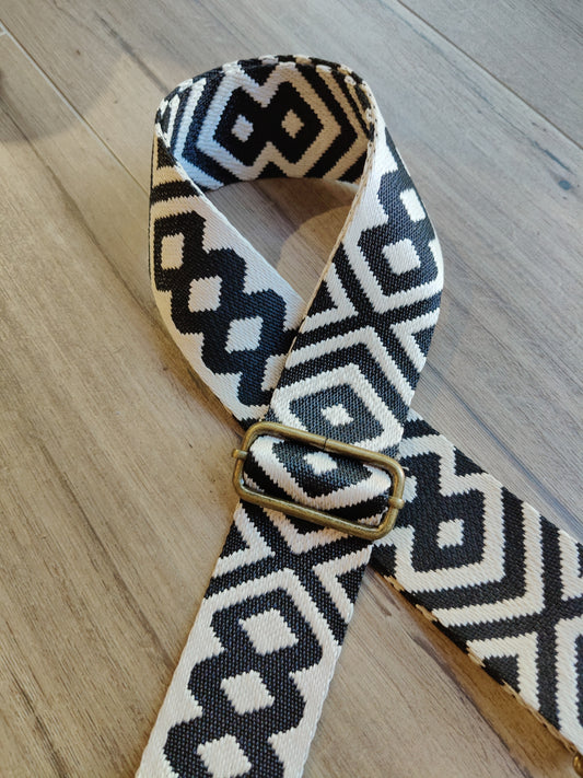 Asa étnica negra-beige