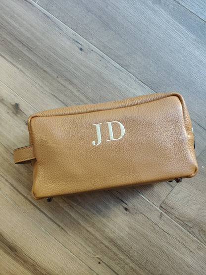 Neceser de mano en piel unisex (PERSONALIZACIÓN GRATUITA)